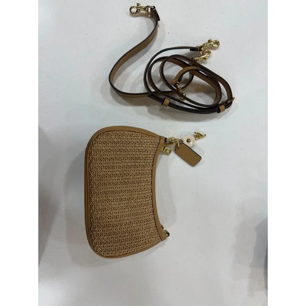 Coach nwt b2